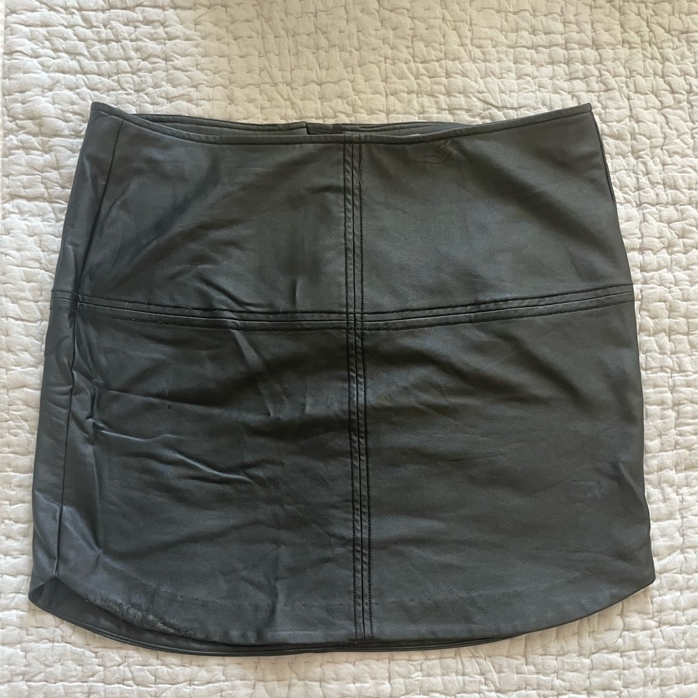 Pleather black mini skirt